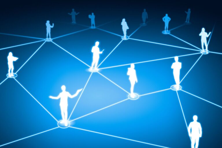 Strong Local and Global Networks